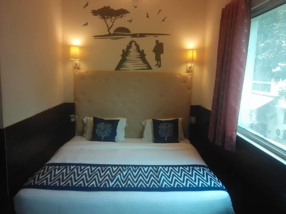 Lazeez Hotel Nowe Delhi Zewnętrze zdjęcie